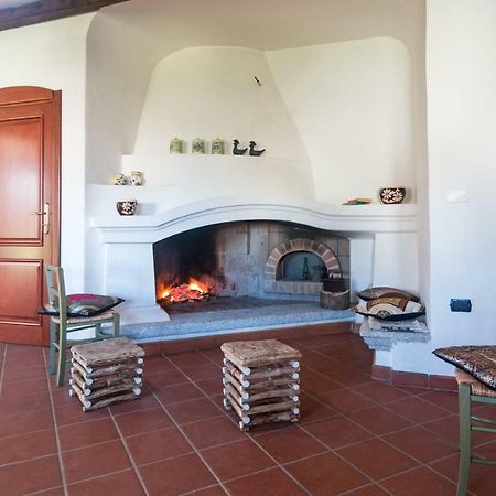 Villa Corrasi Oliena Luxury מראה חיצוני תמונה