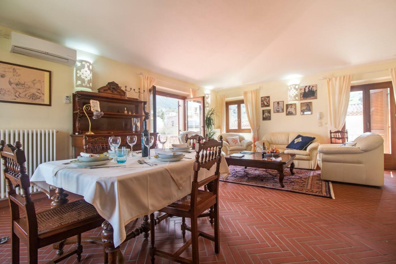 Villa Corrasi Oliena Luxury מראה חיצוני תמונה