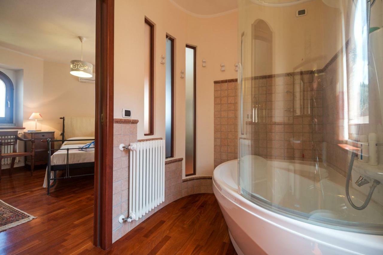 Villa Corrasi Oliena Luxury מראה חיצוני תמונה