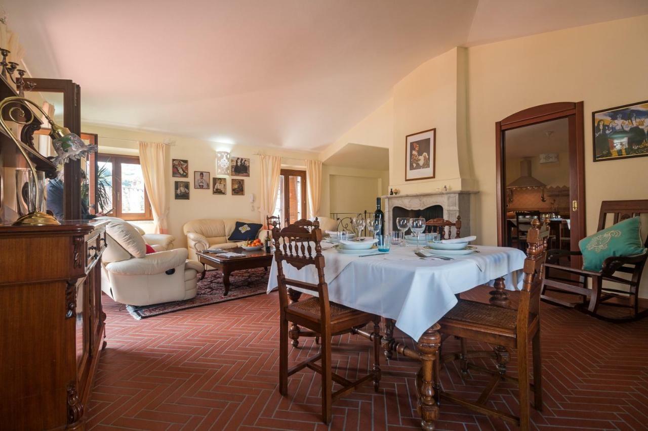 Villa Corrasi Oliena Luxury מראה חיצוני תמונה