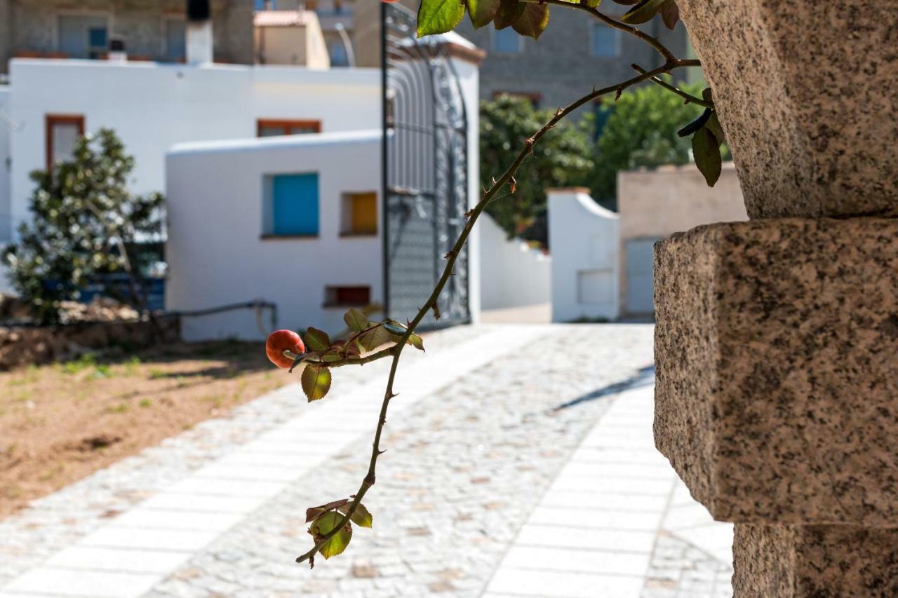 Villa Corrasi Oliena Luxury מראה חיצוני תמונה