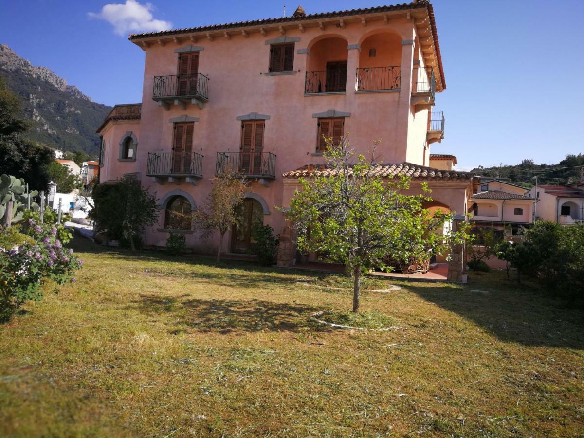 Villa Corrasi Oliena Luxury מראה חיצוני תמונה